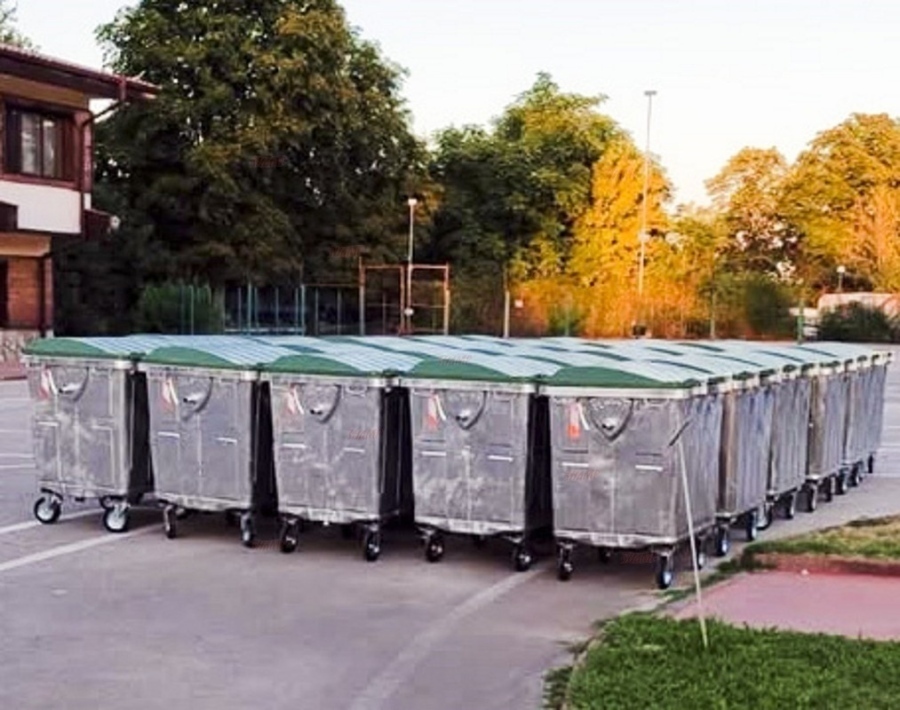 От днес общинската фирма мете и мие Пазарджик